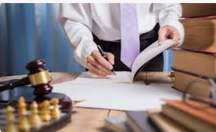 What is a lawyer's request and when can it be useful? - consultant.net.pl