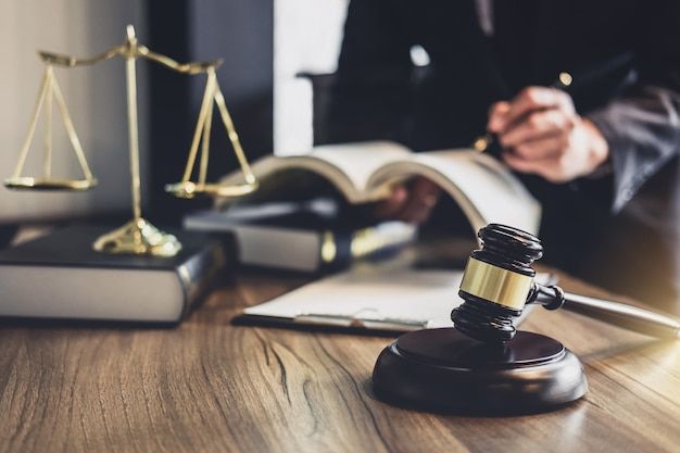ДК Складання договору довічного утримання: допомога адвоката - consultant.net.pl