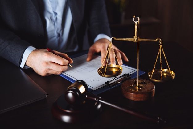 Analiza prawna sytuacji z rezydencją podatkową Ukraińców za granicą - consultant.net.pl