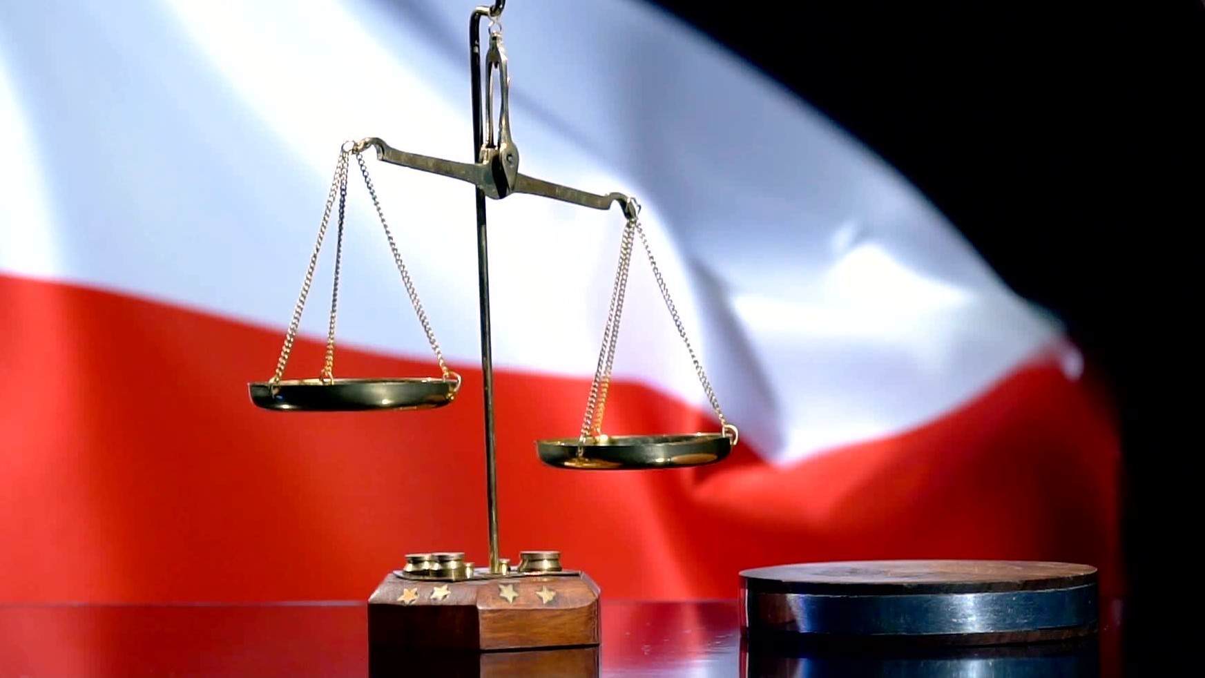 ДК Адвокат з земельного права у Польщі: коли потрібна допомога? - consultant.net.pl