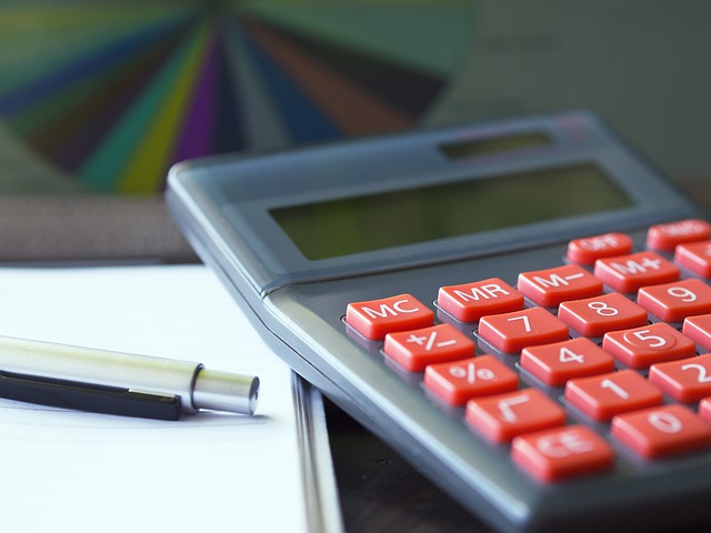 Jak prowadzić ewidencję podatkową dla freelancerów w Polsce - consultant.net.pl