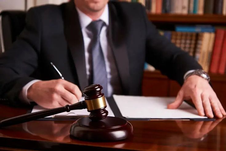 Jak mogę zakwestionować czynności notariusza w sądzie? - consultant.net.pl