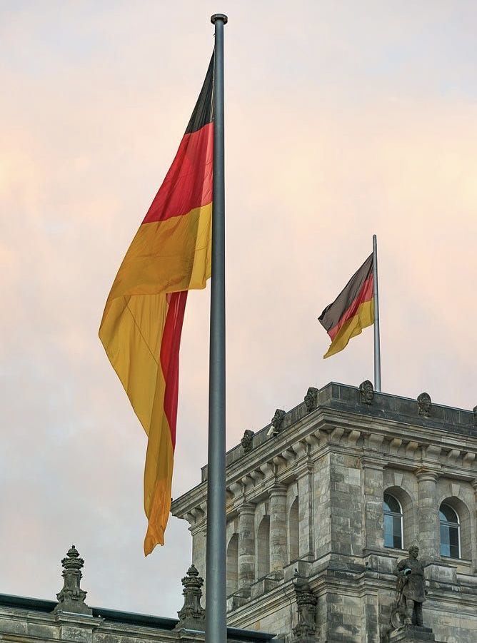 Residence Permit in Germany: Assistance from a Lawyer - consultant.net.pl