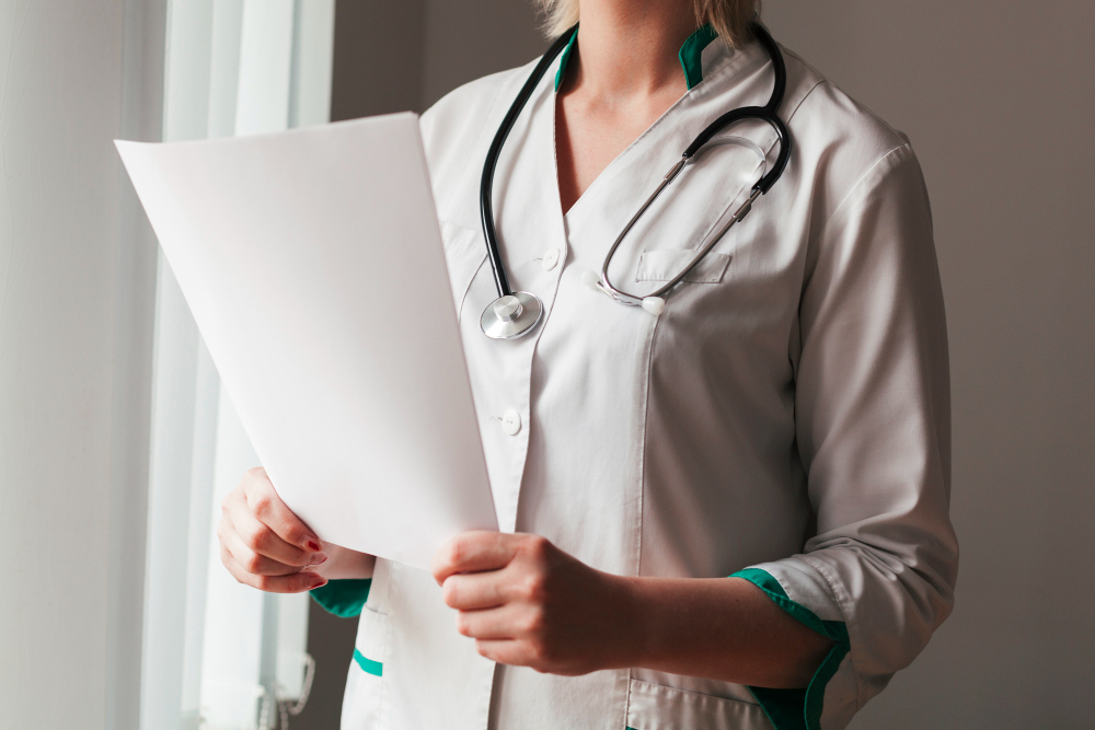 Everything about the health booklet in Poland: price and operation, where is it needed? - consultant.net.pl
